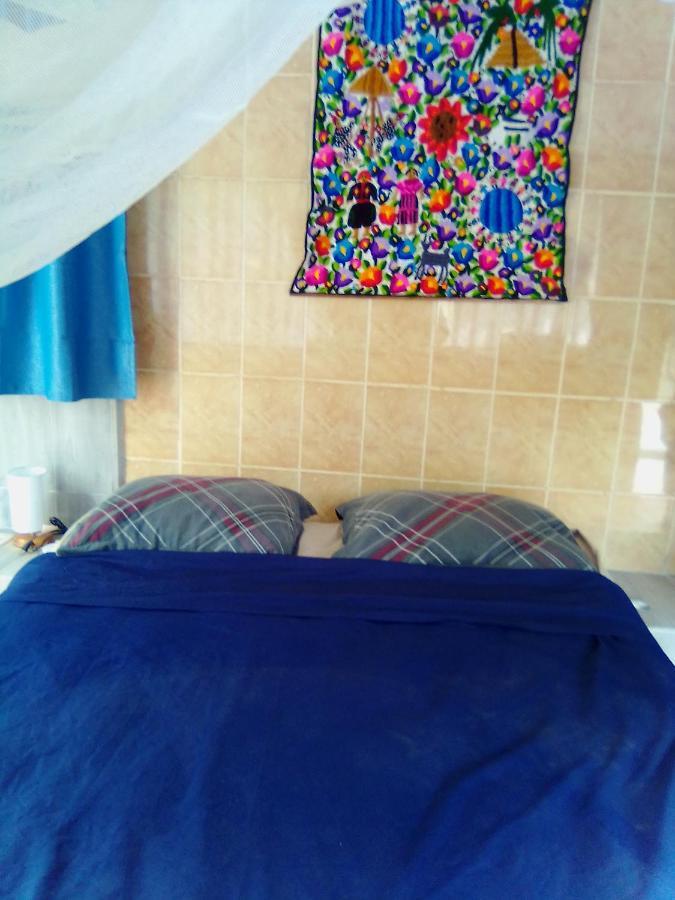 Chambre Independante Chez L'Habitant Parrita Bagian luar foto