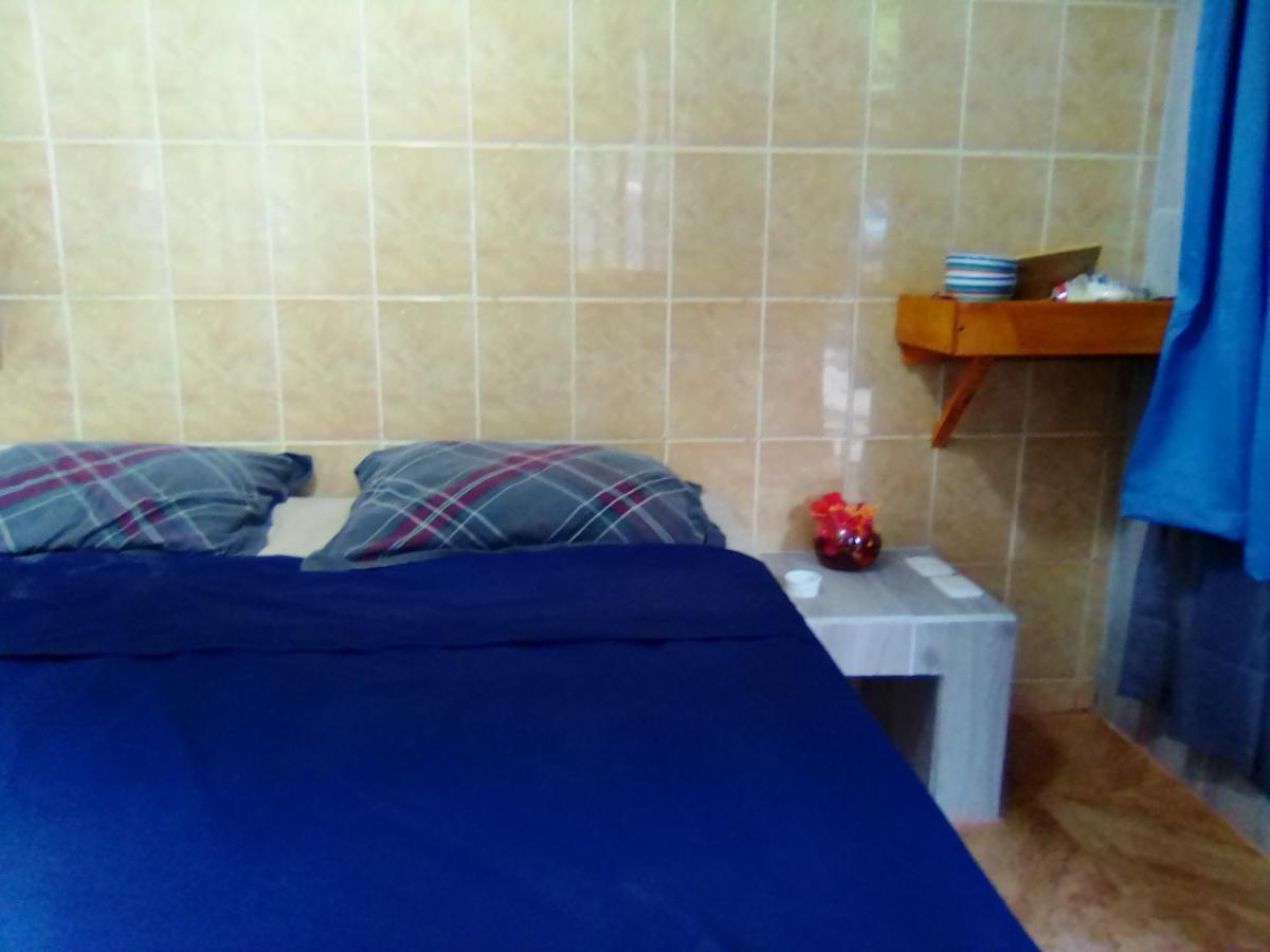 Chambre Independante Chez L'Habitant Parrita Bagian luar foto